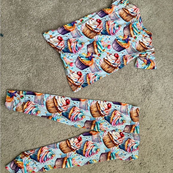 Bums & Roses PJ Set - NWT - Picture 5 of 5